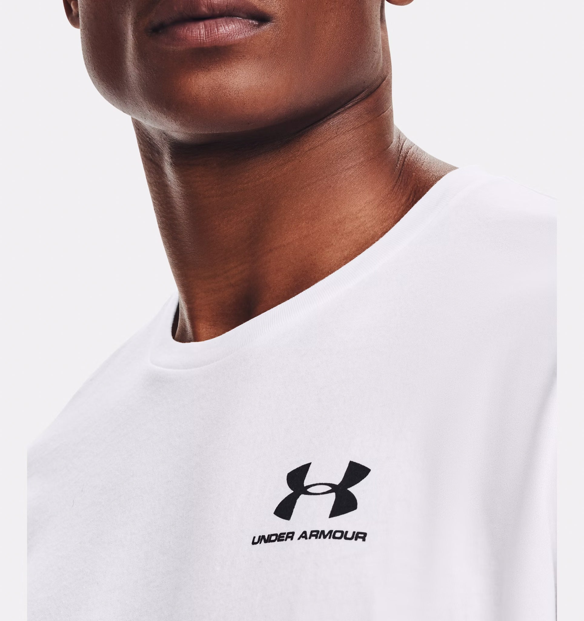 Maglia a manica corta UA Left Chest Logo da uomo